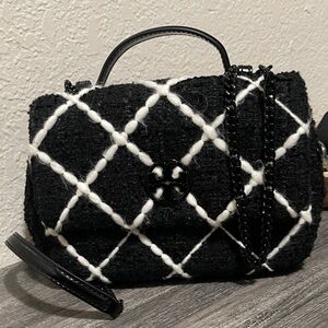 New without tags Tory Burch Black and White Tweed Satchel
